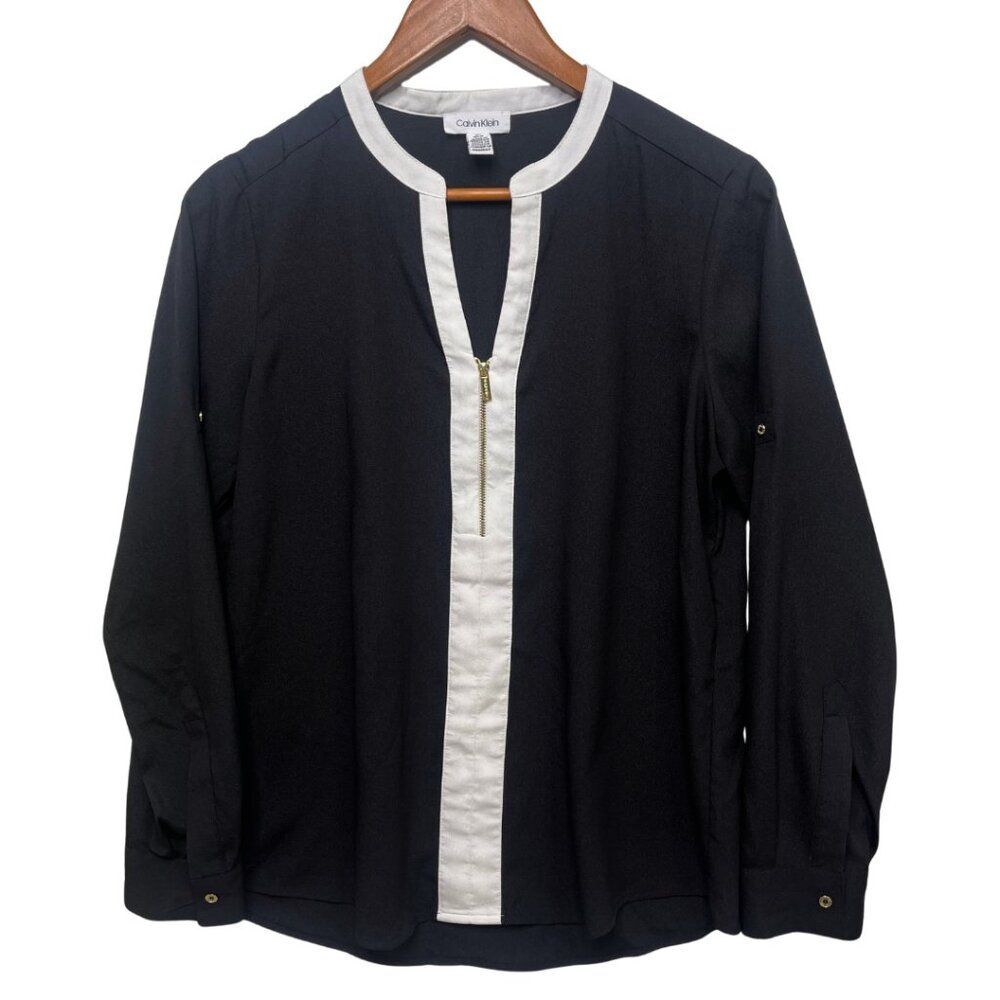 Black Collar Exposed with Roll up Sleeve Blouse Size M